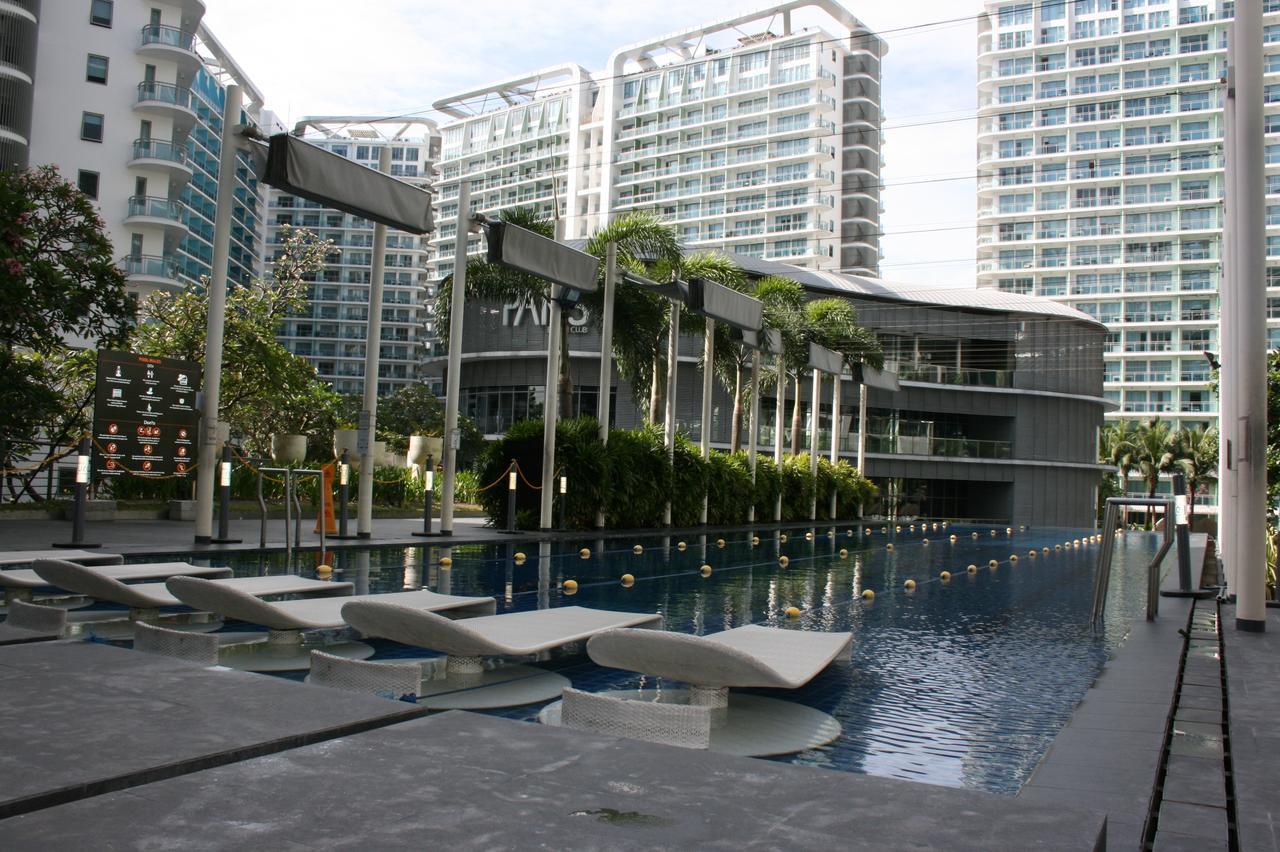 Azure Urban Resort residencias Manila Exterior foto