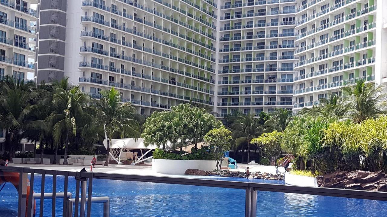 Azure Urban Resort residencias Manila Exterior foto